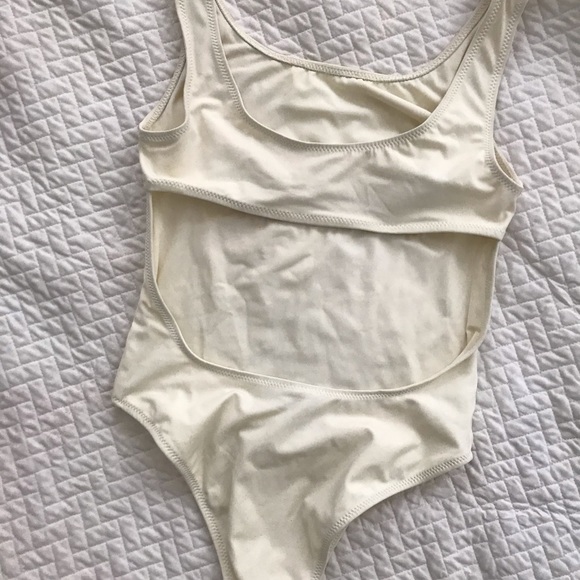 Solid and Striped Natasha one piece - Picture 4 of 5